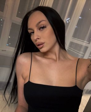 Полина, 22